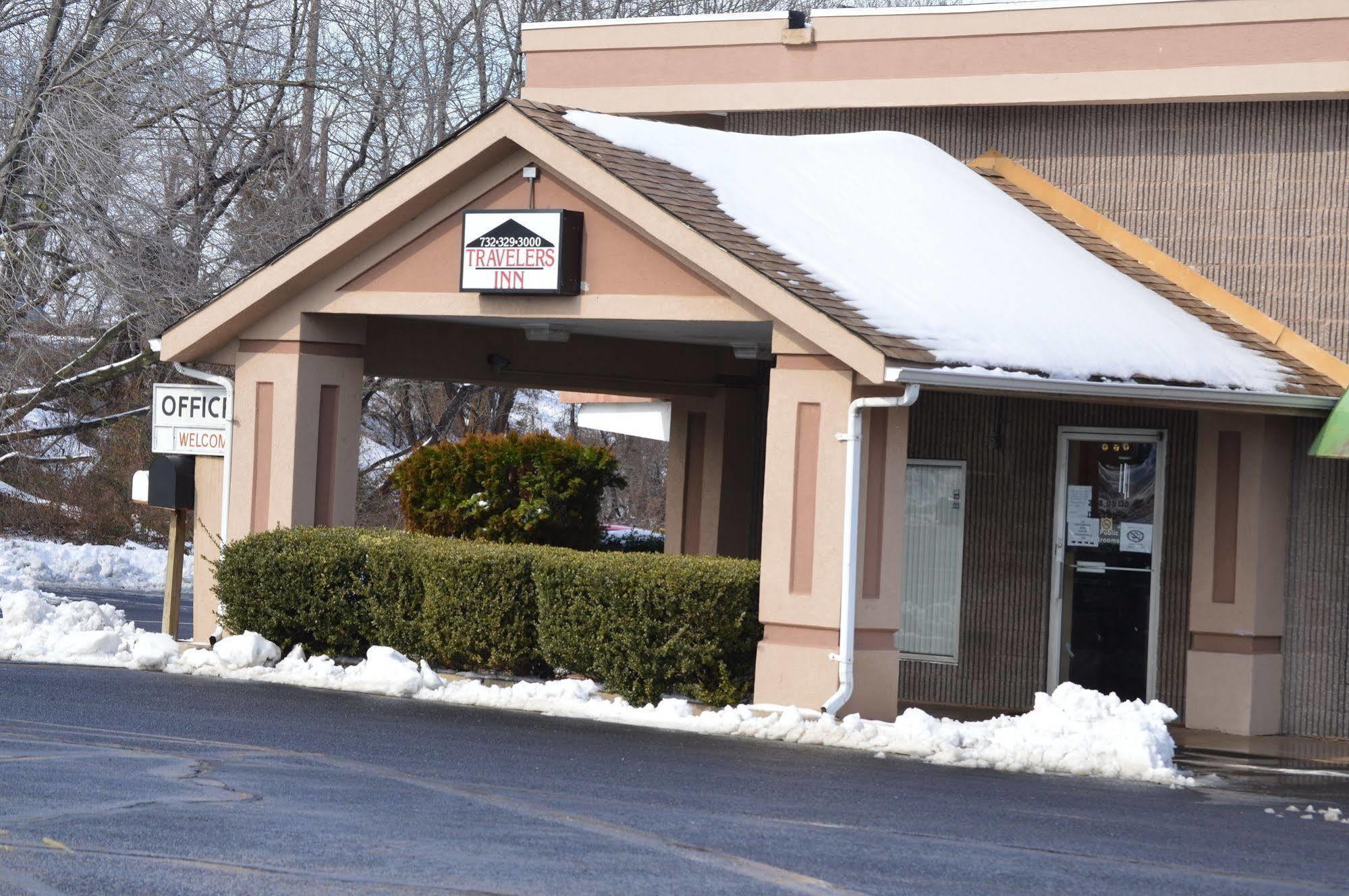 Travelers Inn South Brunswick Terrace Exterior foto